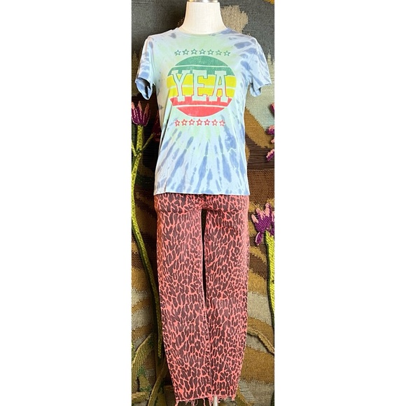 Pam & Gela Graphic Tee S - Picture 8 of 12